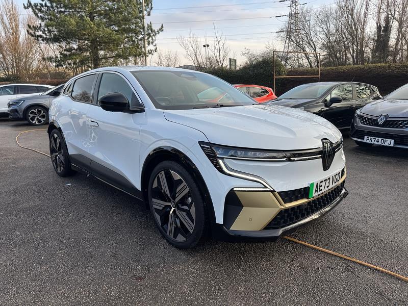 2023 73 Renault Megane E-tech Ev60 160kw Iconic 60kwh Optimum Charge 5dr Auto Electric Automatic In Glacier White