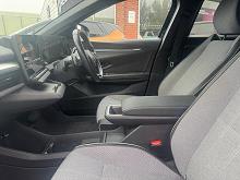 2023 23 Renault Megane E-tech Ev60 160kw Iconic 60kwh Optimum Charge 5dr Auto Electric Automatic In Blue+black Roof