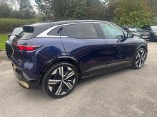 2023 23 Renault Megane E-tech Ev60 160kw Iconic 60kwh Optimum Charge 5dr Auto Electric Automatic In Blue+black Roof