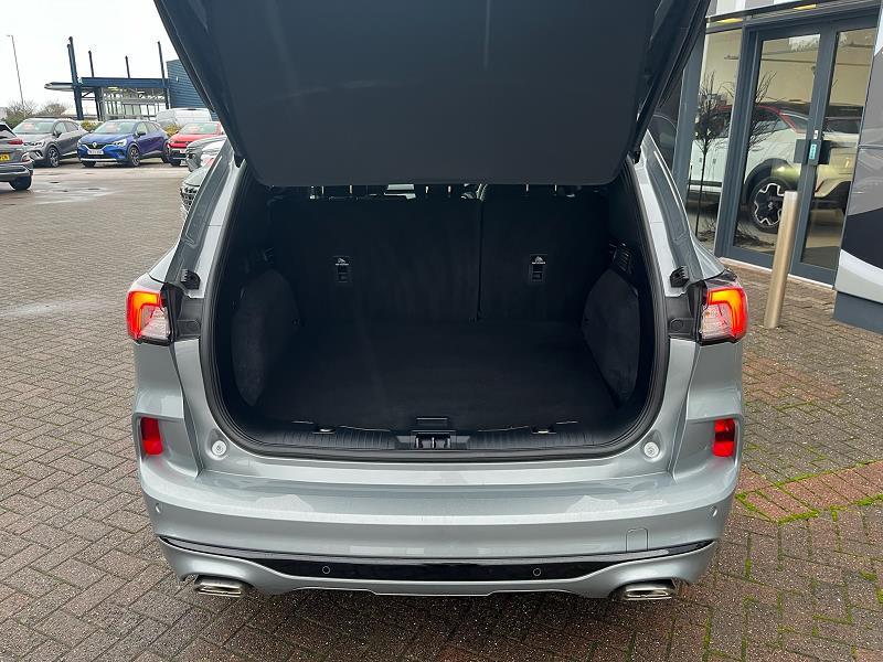 2022 72 Ford Kuga 1.5 Ecoboost 150 St-line X Edition 5dr Petrol Manual In Silver