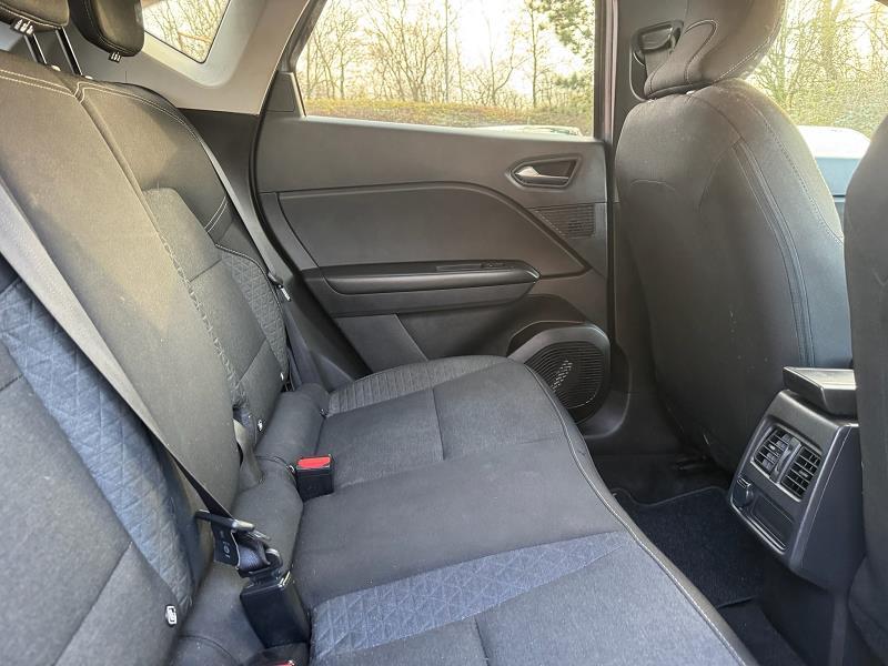 2023 23 Renault Captur 1.3 Mild Hybrid 140 Evolution 5dr Petrol Manual In Highland Grey