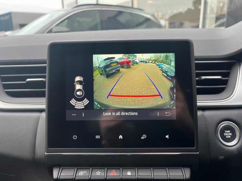 2022 72 Renault Captur 1.3 Tce 140 Se Edition 5dr Petrol Manual In Black