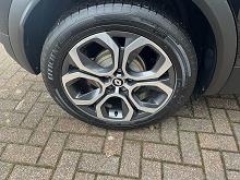 2022 72 Renault Captur 1.3 Tce 140 Se Edition 5dr Petrol Manual In Black