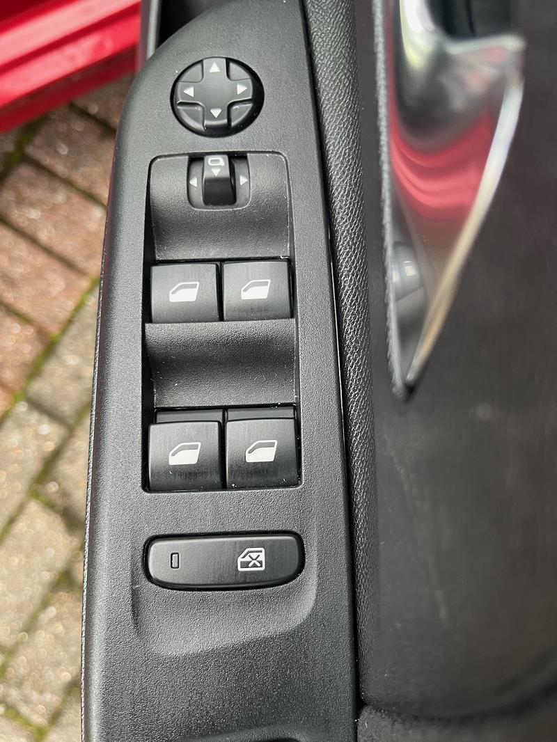 2022 72 Vauxhall Corsa 1.2 Turbo Ultimate 5dr Petrol Manual In Red