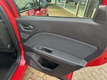 2025 25 Renault Symbioz 1.6 E-tech Fhev 145 Iconic Esprit Alpine 5dr Auto Hybrid Electric Automatic In Flame Red