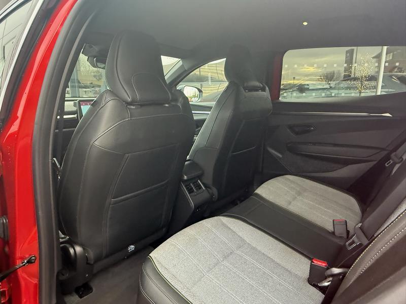 2024 74 Renault Megane E-tech Ev60 160kw Techno Comfort Range 60kwh 5dr Auto Electric Automatic In Red/black