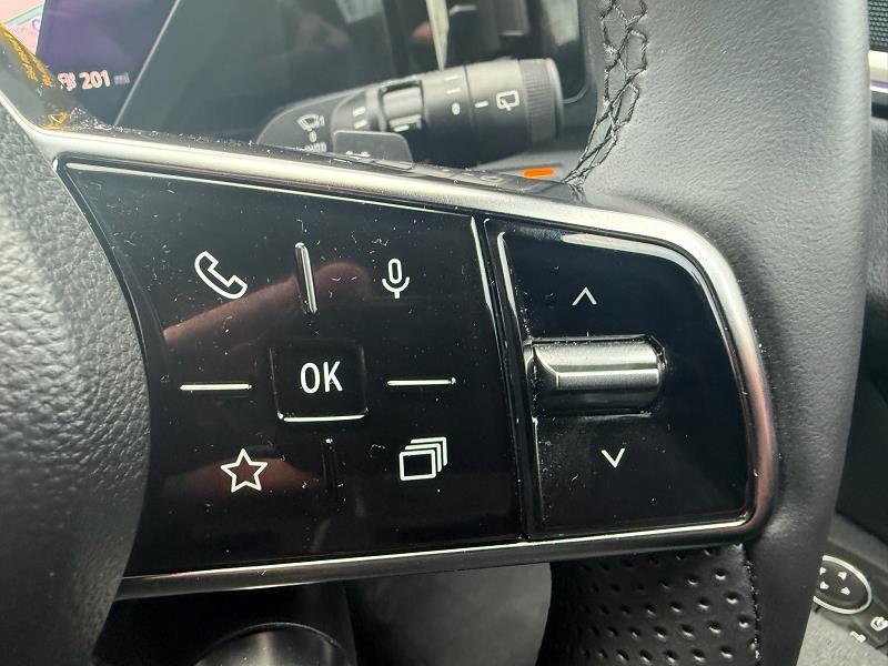 2024 74 Renault Megane E-tech Ev60 160kw Techno Comfort Range 60kwh 5dr Auto Electric Automatic In Red/black