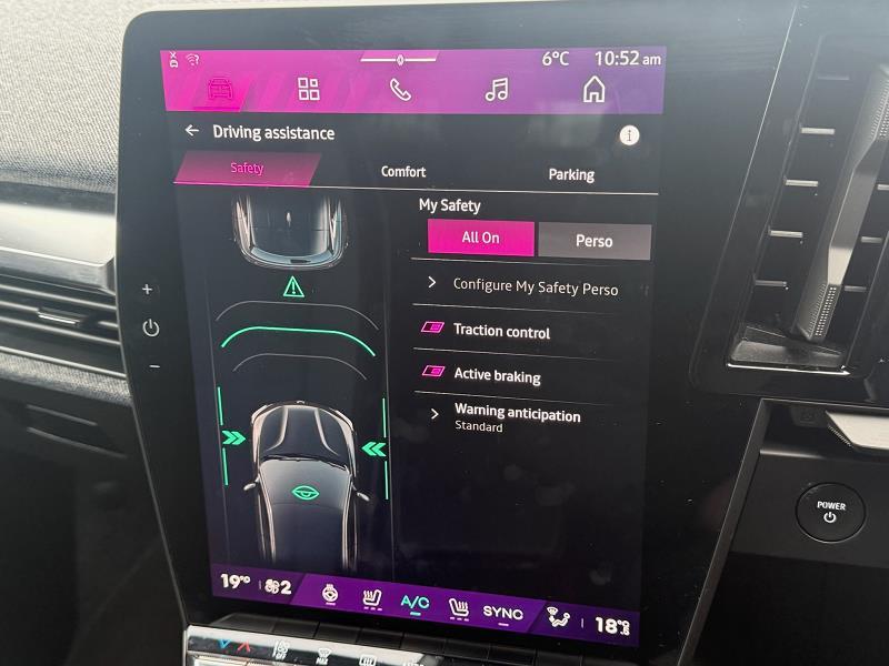 2024 74 Renault Megane E-tech Ev60 160kw Techno Comfort Range 60kwh 5dr Auto Electric Automatic In Red/black