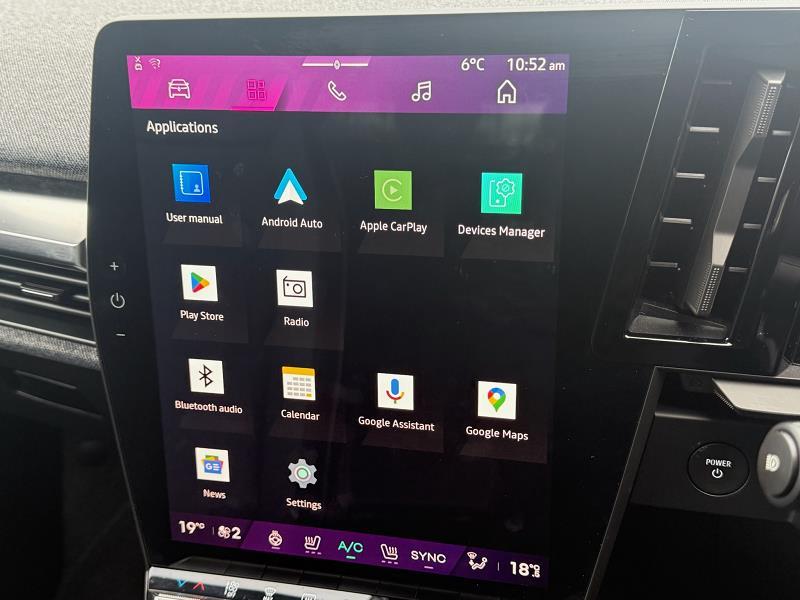 2024 74 Renault Megane E-tech Ev60 160kw Techno Comfort Range 60kwh 5dr Auto Electric Automatic In Red/black