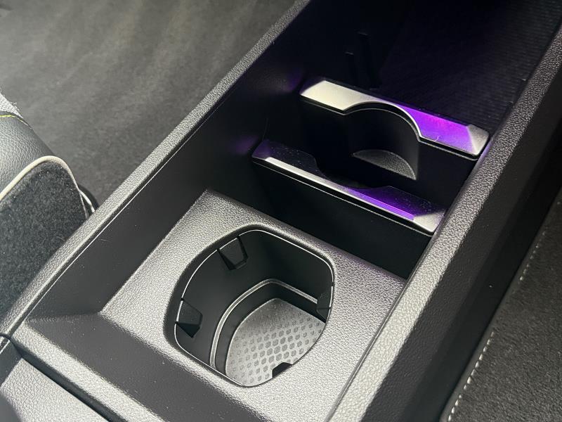 2024 74 Renault Megane E-tech Ev60 160kw Techno Comfort Range 60kwh 5dr Auto Electric Automatic In Red/black