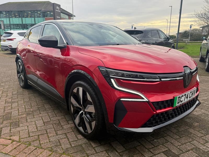 2024 74 Renault Megane E-tech Ev60 160kw Techno Comfort Range 60kwh 5dr Auto Electric Automatic In Red/black