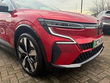 2024 74 Renault Megane E-tech Ev60 160kw Techno Comfort Range 60kwh 5dr Auto Electric Automatic In Red/black