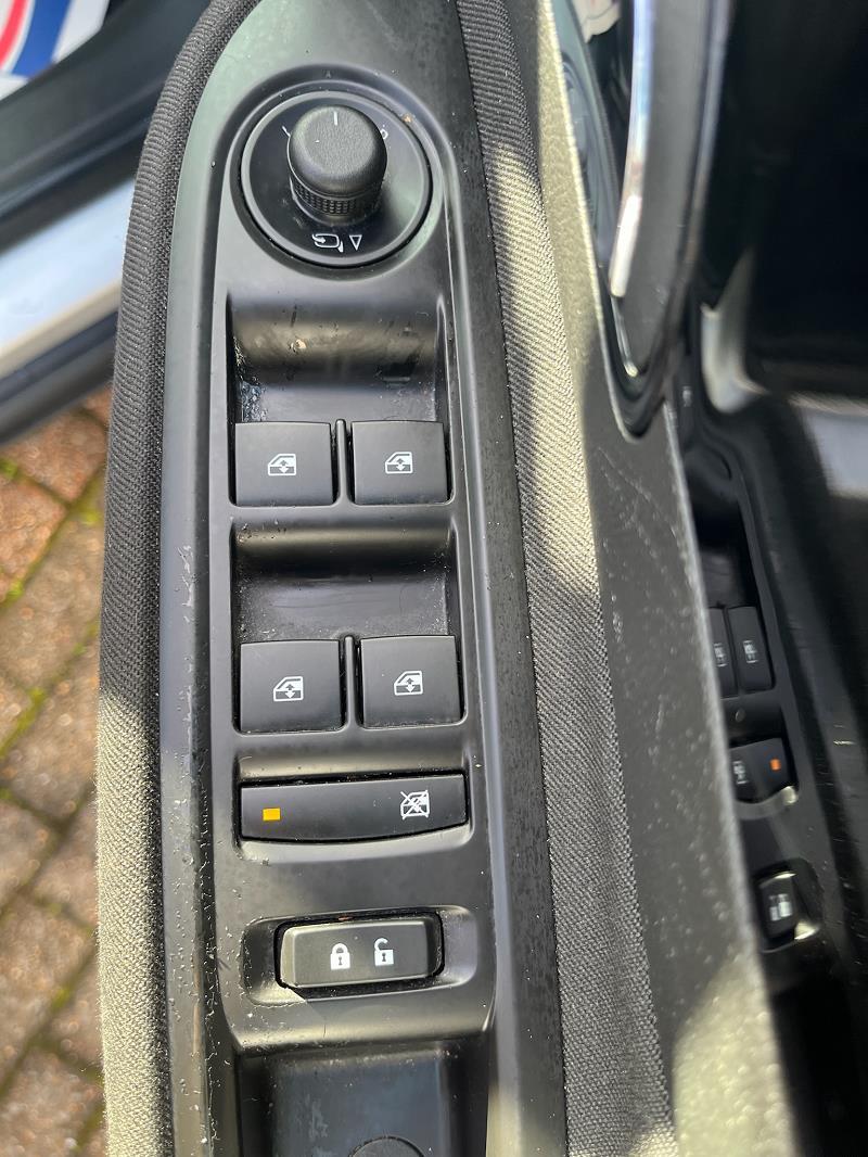 2018 68 Vauxhall Mokka X 1.4t Ecotec Active 5dr Petrol Manual In Silver