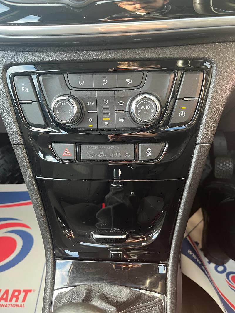 2018 68 Vauxhall Mokka X 1.4t Ecotec Active 5dr Petrol Manual In Silver