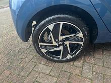 2025 74 Hyundai I10 1.2 [79] Premium 5dr [nav] Petrol Manual In Vibrant Blue