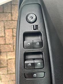 2022 22 Hyundai I10 1.2 Mpi Se Connect 5dr Auto Petrol Automatic In White