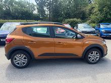 2023 73 Dacia Sandero Stepway 1.0 Tce Bi-fuel Expression 5dr Lpg Petrol Manual In Desert Orange