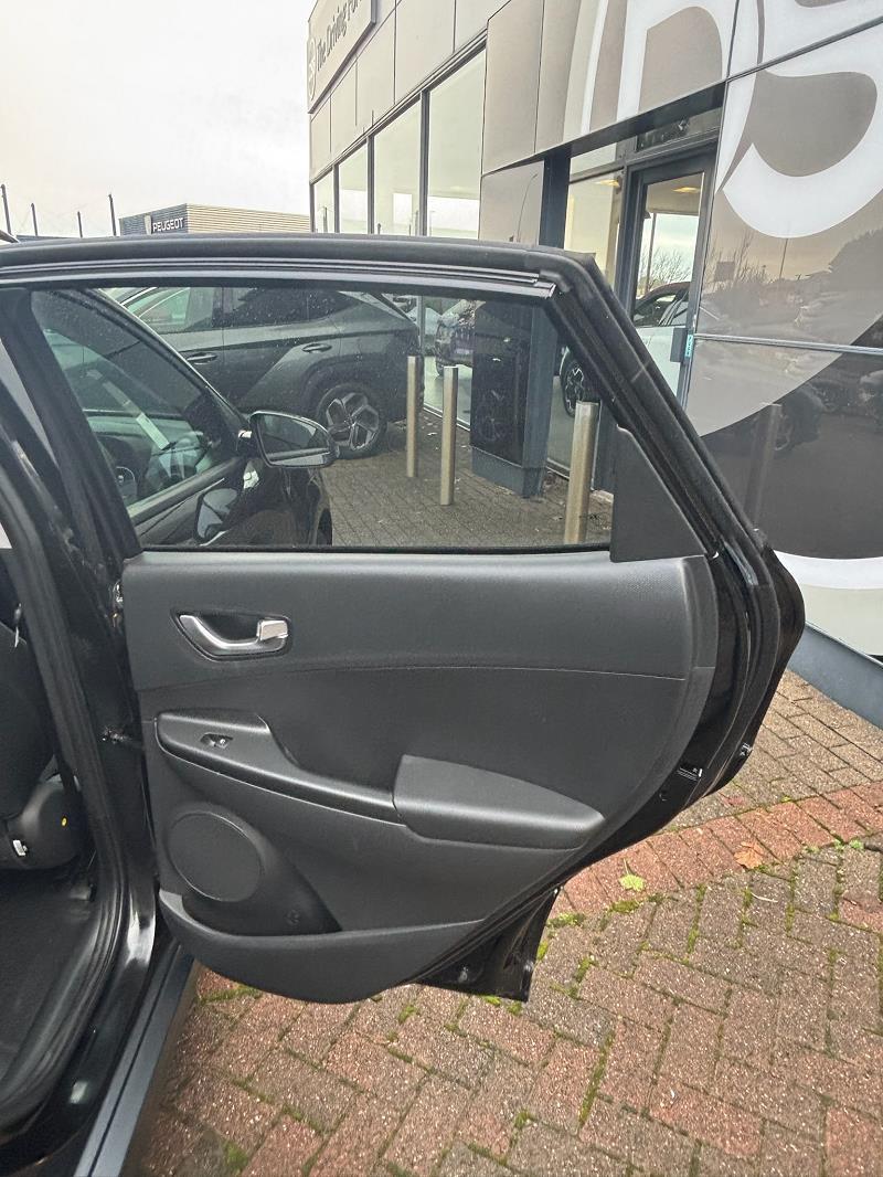 2022 22 Hyundai Kona 150kw Premium 64kwh 5dr Auto Electric Automatic In Black