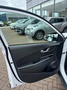 2022 22 Hyundai Kona 1.0 Tgdi 48v Mhev Premium 5dr Hybrid Electric Manual In White