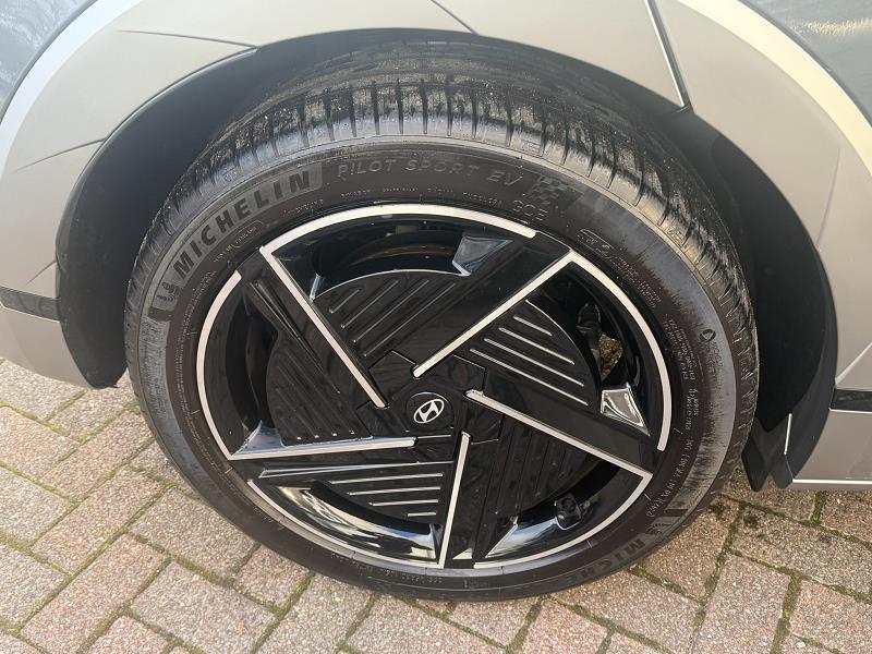 2025 75 Hyundai Ioniq 5 168kw Ultimate 84 Kwh 5dr Auto Electric Automatic In Grey