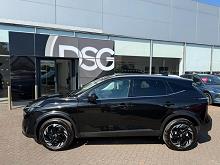 2025 74 Nissan Qashqai 1.3 Dig-t Mh 158 N-connecta [glass Rf] 5dr Xtronic Hybrid Electric Automatic In Black
