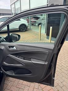 2022 71 Vauxhall Crossland 1.2 Turbo [130] Elite Edition 5dr Auto Petrol Automatic In Black