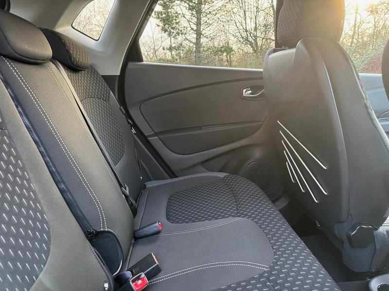 2018 18 Renault Captur 0.9 Tce 90 Dynamique S Nav 5dr Petrol Manual In Diamond Black