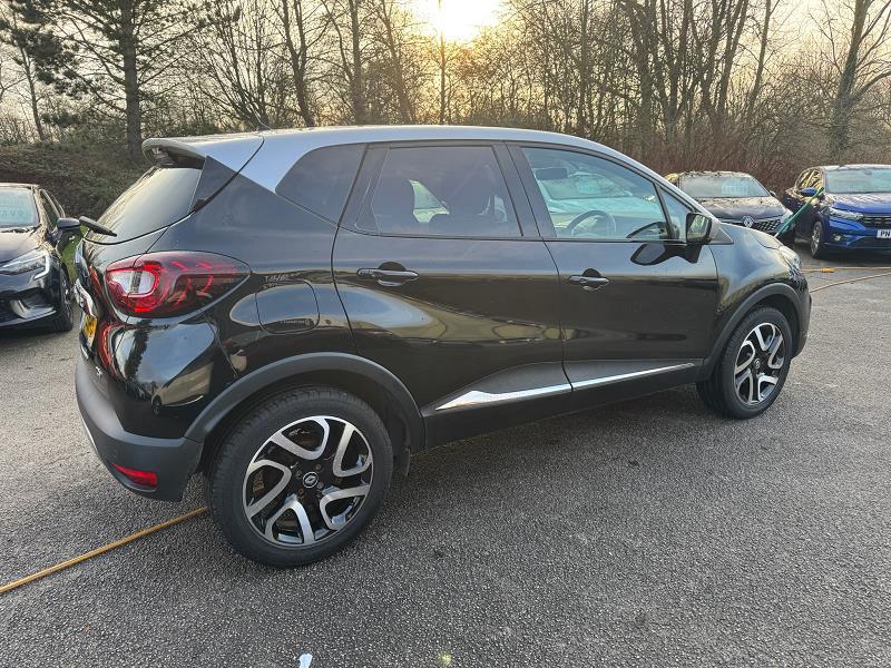 2018 18 Renault Captur 0.9 Tce 90 Dynamique S Nav 5dr Petrol Manual In Diamond Black