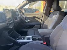 2025 25 Dacia Duster 1.6 Hybrid 140 Journey 5dr Auto Hybrid Petrol Automatic In Pearl Black