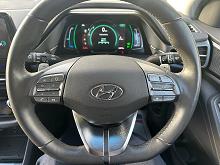 2022 71 Hyundai Ioniq 1.6 Gdi Hybrid Premium Se 5dr Dct  Manual In Polar White