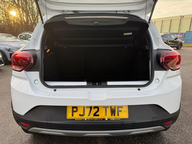 2022 72 Dacia Sandero Stepway 1.0 Tce Essential 5dr Petrol Manual In Glacier White