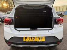 2022 72 Dacia Sandero Stepway 1.0 Tce Essential 5dr Petrol Manual In Glacier White
