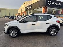 2022 72 Dacia Sandero Stepway 1.0 Tce Essential 5dr Petrol Manual In Glacier White