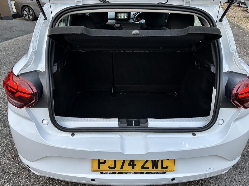 2024 74 Dacia Sandero 1.0 Tce Expression 5dr Petrol Manual In Glacier White