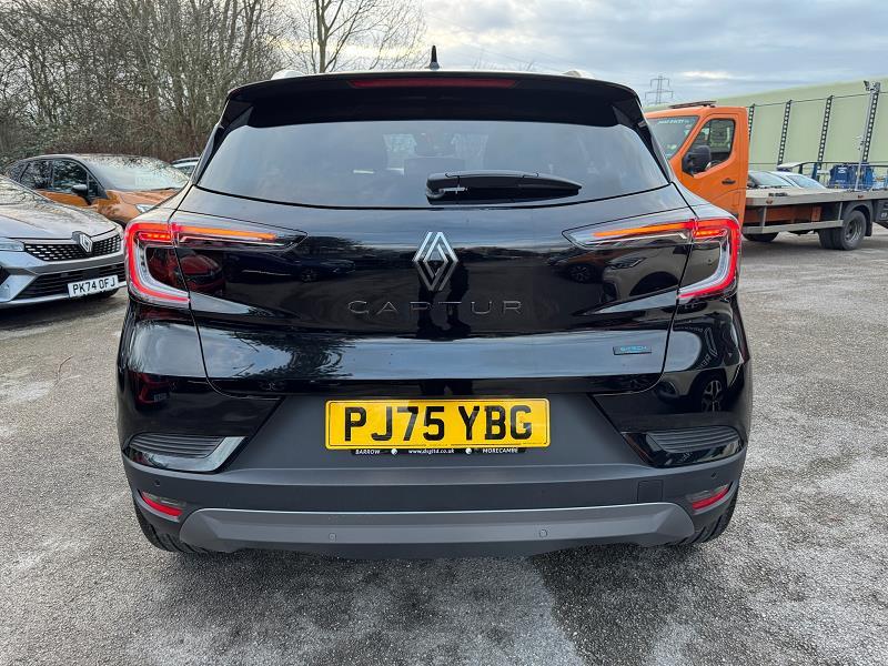 2025 75 Renault Captur 1.8 E-tech Full Hybrid 160 Esprit Alpine 5dr Auto Hybrid Petrol Automatic In Diamond Black