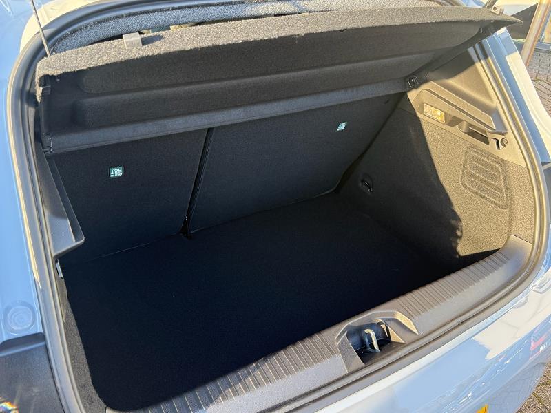 2025 75 Renault Clio 1.6 E-tech Full Hybrid 145 Esprit Alpine 5dr Auto Hybrid Petrol Automatic In Ceramic Grey