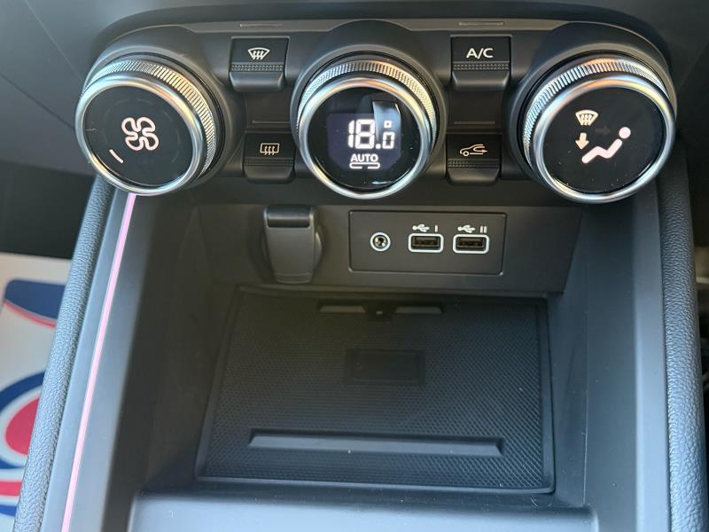 2025 75 Renault Clio 1.6 E-tech Full Hybrid 145 Esprit Alpine 5dr Auto Hybrid Petrol Automatic In Ceramic Grey