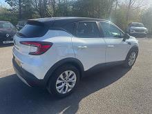 2022 22 Renault Captur 1.3 Tce 140 Iconic Edition 5dr Petrol Manual In Arctic White