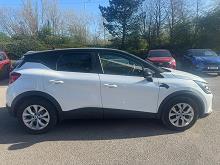 2022 22 Renault Captur 1.3 Tce 140 Iconic Edition 5dr Petrol Manual In Arctic White