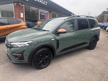 2025 25 Dacia Jogger 1.6 Hev Extreme 5dr Auto Hybrid Petrol Automatic In Dusty Khaki