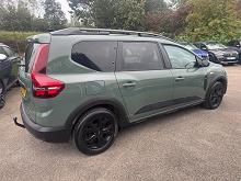 2025 25 Dacia Jogger 1.6 Hev Extreme 5dr Auto Hybrid Petrol Automatic In Dusty Khaki