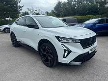 2025 25 Renault Rafale E-tech Phev Atelier Alpine Awd 5dr Auto Plug In Hybrid Petrol Automatic In Pearl White / Black Roof