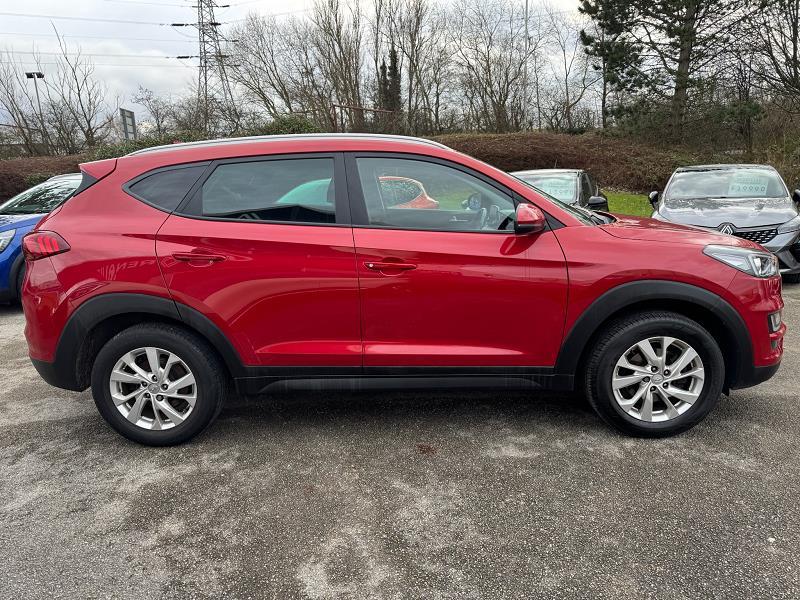 2018 68 Hyundai Tucson 1.6 Gdi Se Nav 5dr 2wd Petrol Manual In Red