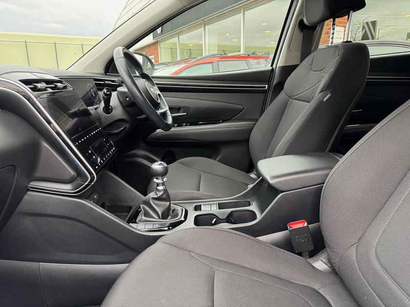2021 71 Hyundai Tucson 1.6 T-gdi 150ps Se Connect Petrol Manual In Polar White