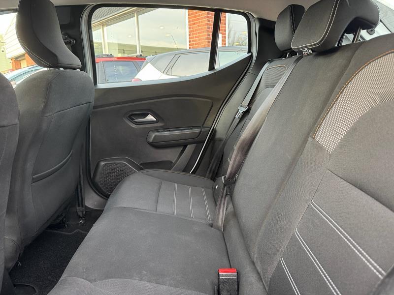 2021 71 Dacia Sandero Stepway 1.0 Tce Comfort 5dr Petrol Manual In Glacier White