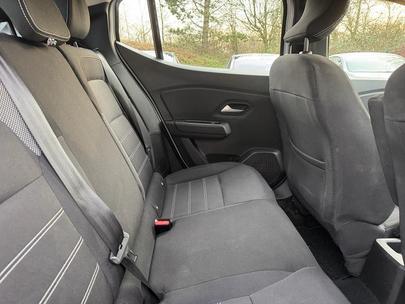 2021 71 Dacia Sandero Stepway 1.0 Tce Comfort 5dr Petrol Manual In Glacier White