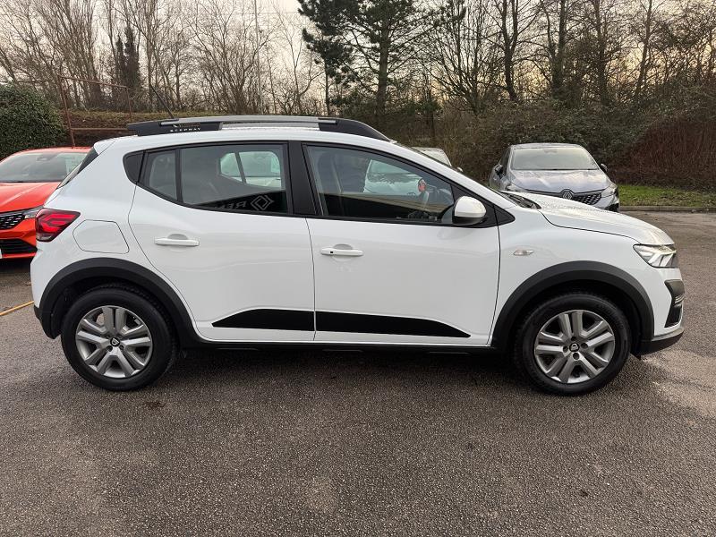 2021 71 Dacia Sandero Stepway 1.0 Tce Comfort 5dr Petrol Manual In Glacier White