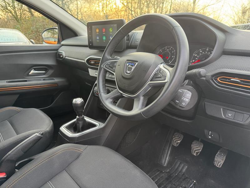 2021 71 Dacia Sandero Stepway 1.0 Tce Comfort 5dr Petrol Manual In Glacier White