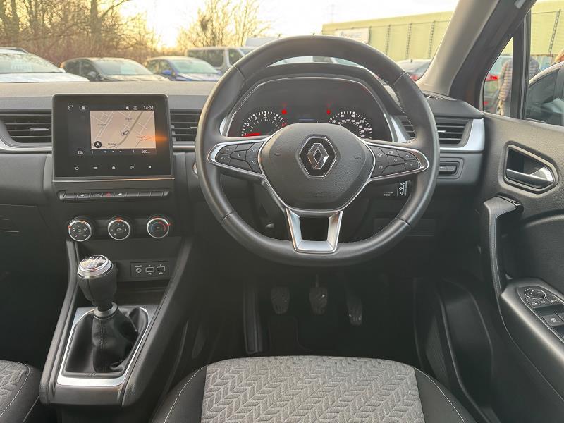 2021 71 Renault Captur 1.0 Tce 90 Se Limited 5dr Petrol Manual In Desert Orange