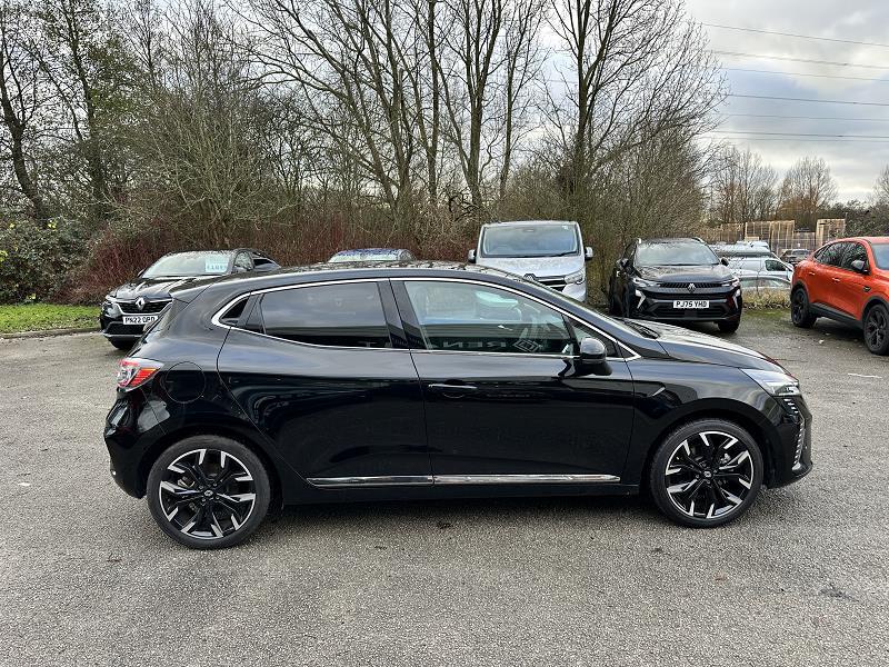 2024 74 Renault Clio 1.6 E-tech Full Hybrid 145 Techno 5dr Auto Hybrid Petrol Automatic In Diamond Black